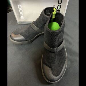 OOFOS Women's  Chukka Shoe - Black Sz. 8